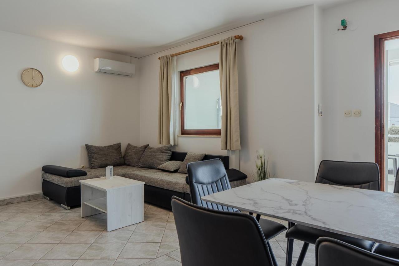 Apartmani Jaman Vrsi Oda fotoğraf